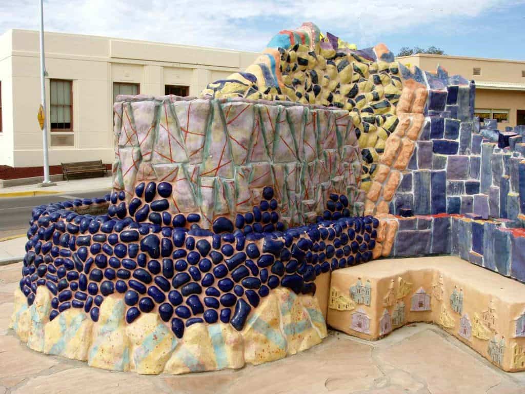 Las palomas plaza, a ceramic fountain by New Mexico artist Shel Neymark, next to Geronimo Springs Museum