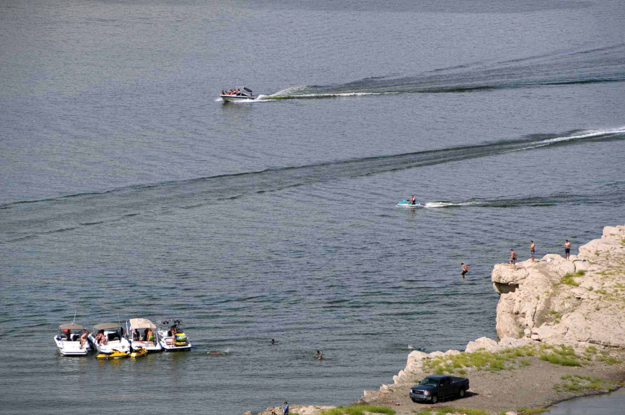 boating and swimming at elephant butte lake