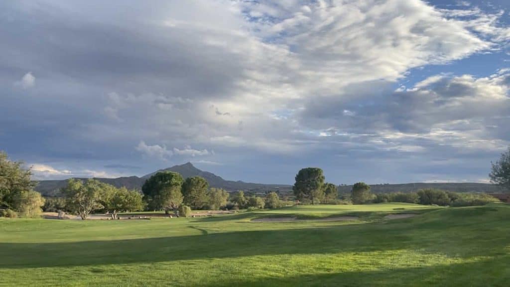 turtleback mountain golf and resort under a pretty sky