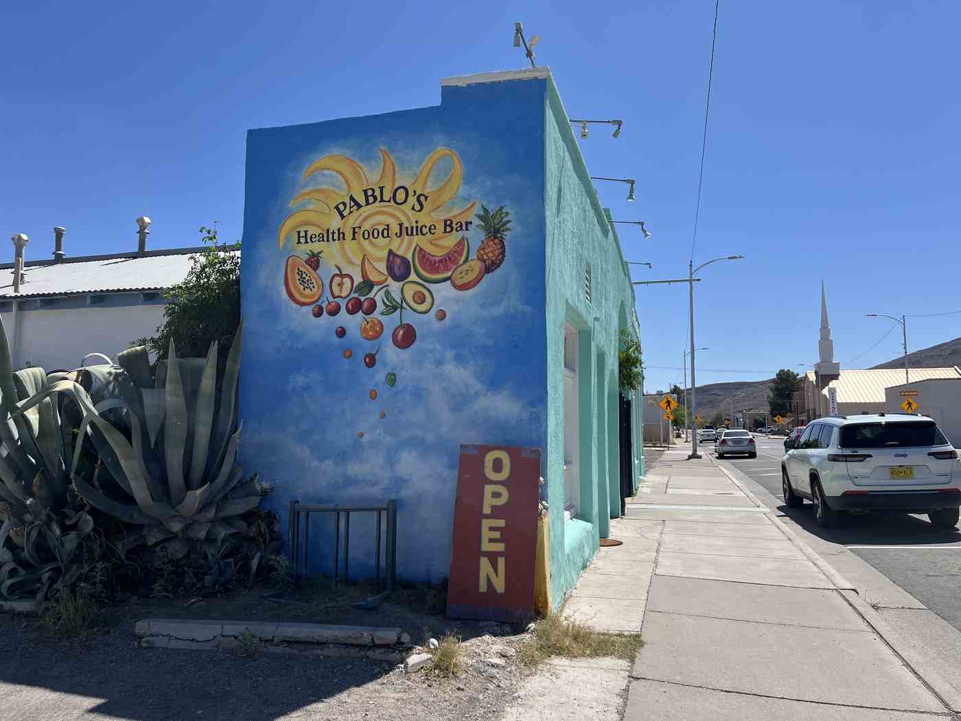 pablos health food juice bar storefront