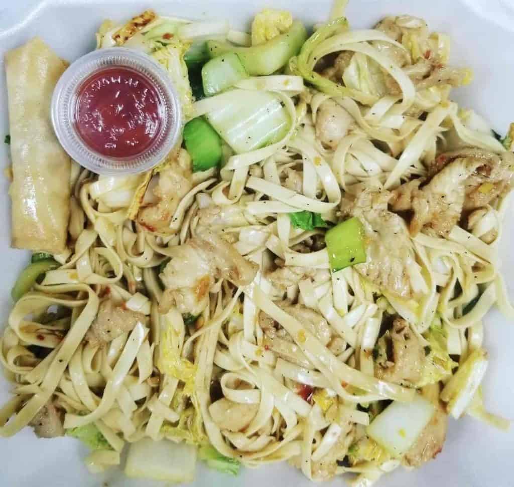 linhs thick egg noodle chicken