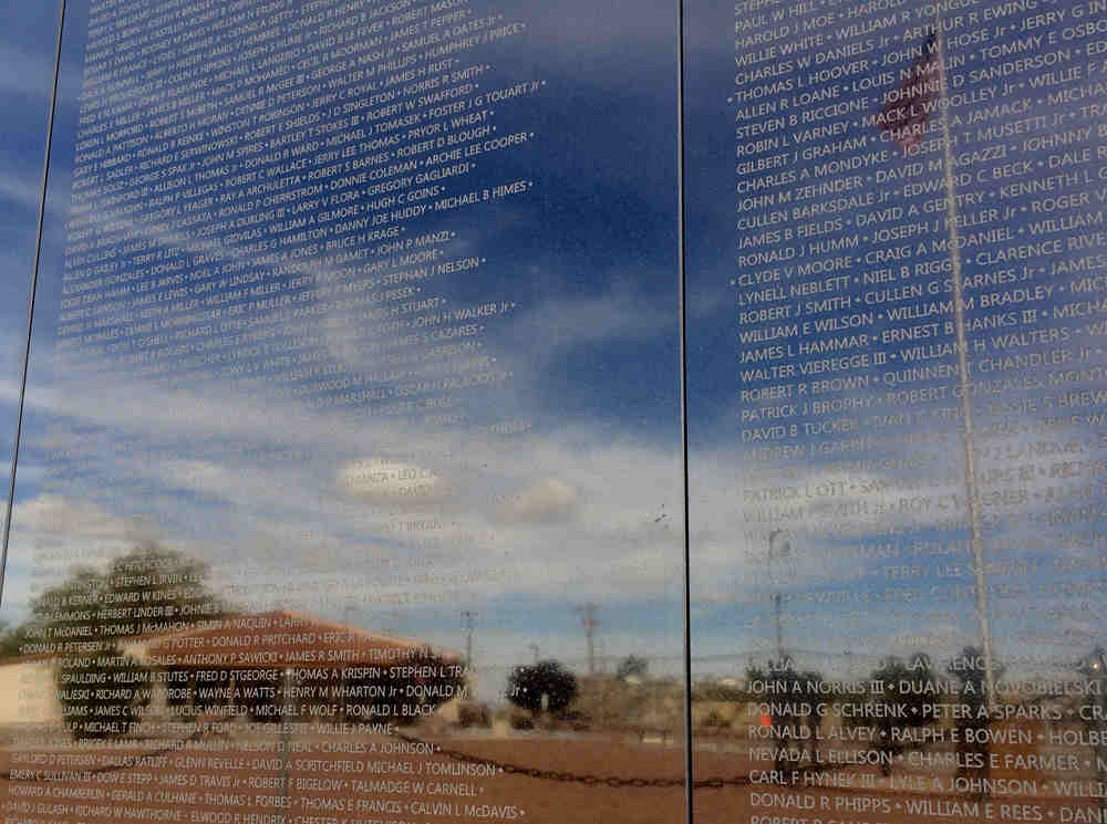 the vietnam wall at veterans memorial park
