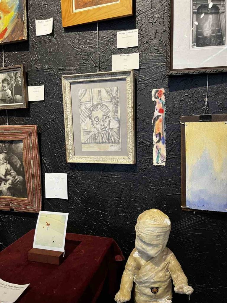 constantins collection at lunaticus galerie t or c