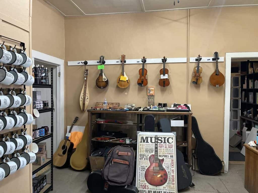 ike wiltons music room interior