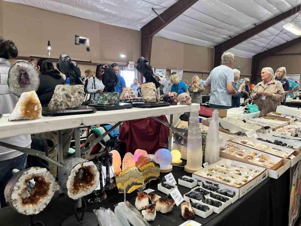 vendors at the torc rock and gem show