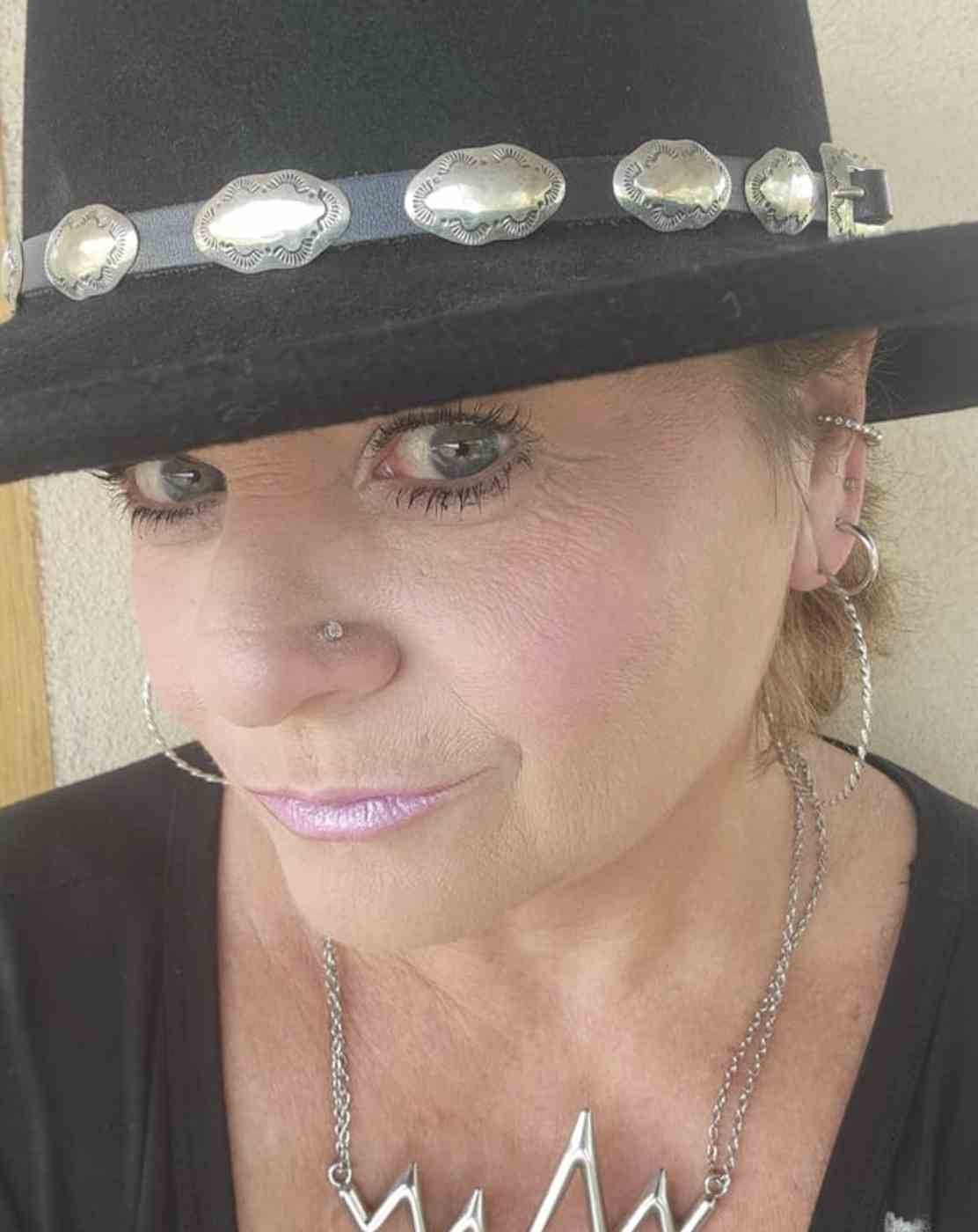 singer and karaoke bringer constance zimmerman