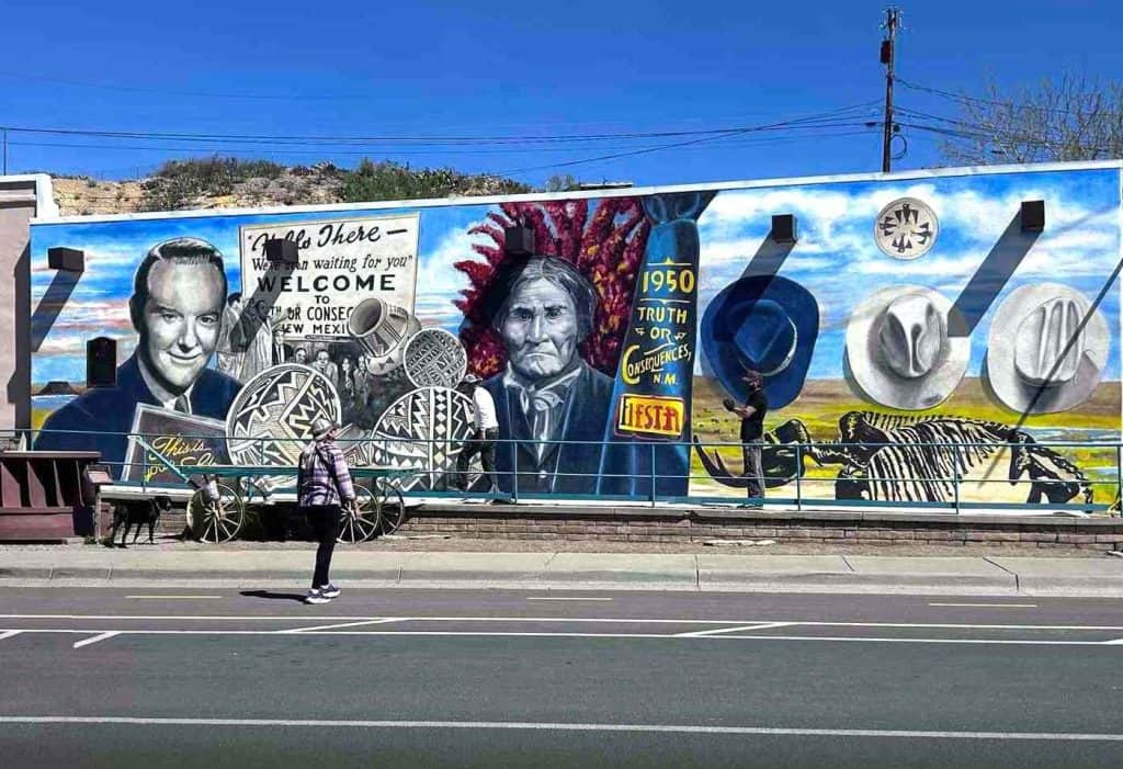 mural at geronimo springs museum