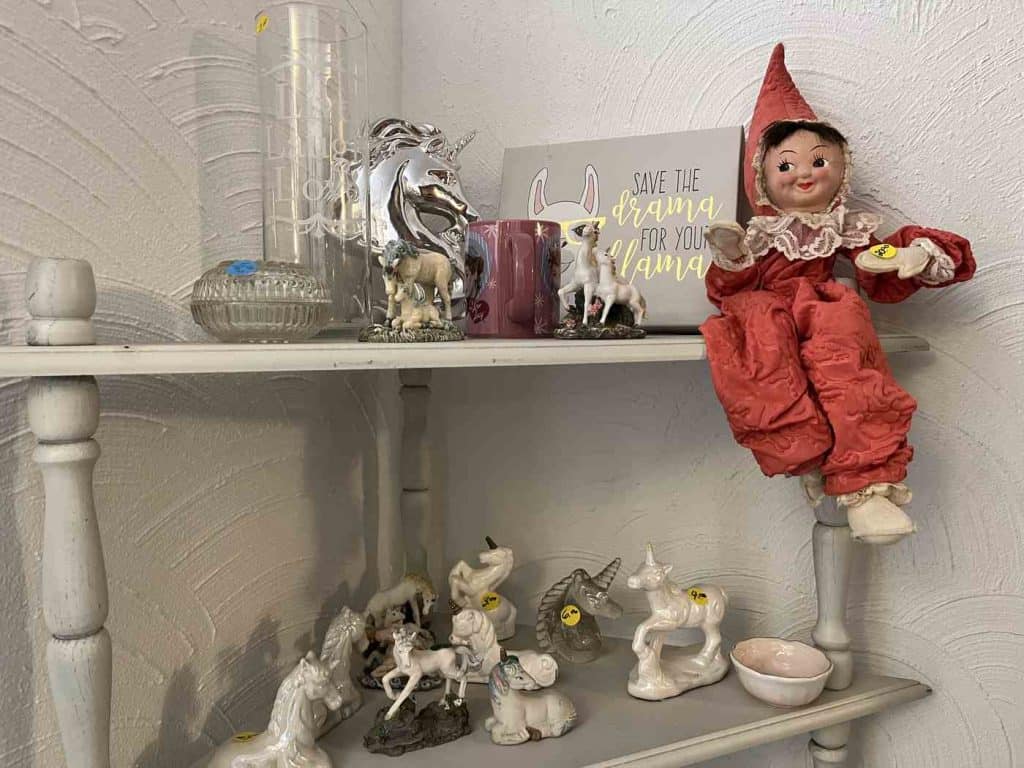 unicorns and clowns at thrift or consequences